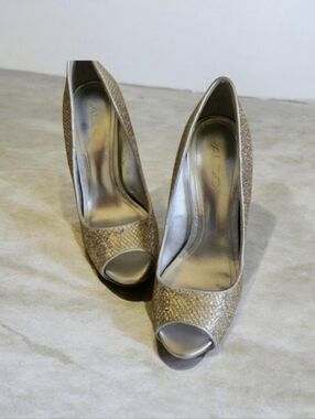 ALDO Gold Glitter Peep Toe Stiletto Pumps - Size Eur 37 U.s. 6.5